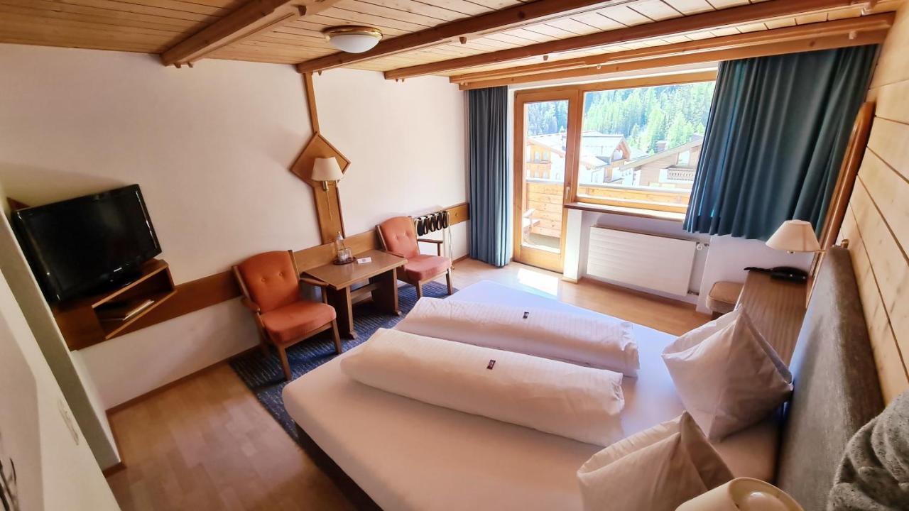 Hotel Cresta Samnaun Bagian luar foto