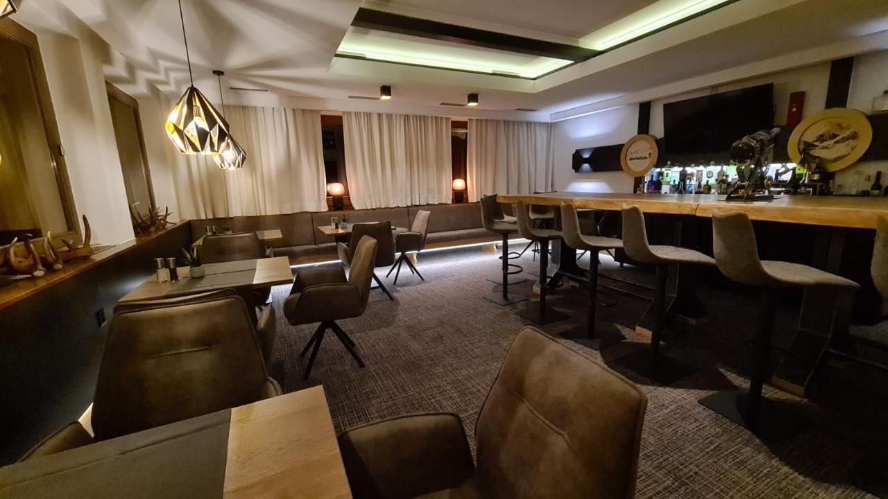 Hotel Cresta Samnaun Bagian luar foto